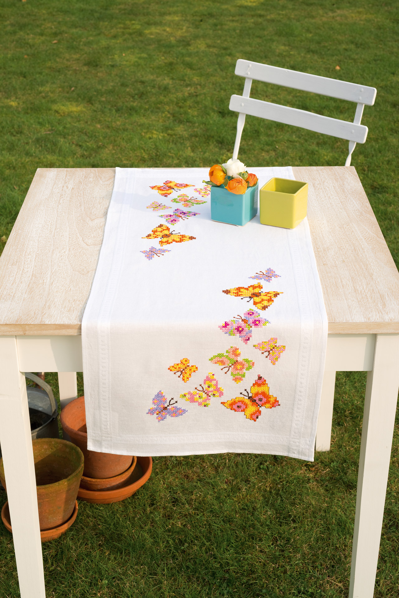 Chemin de table papillons voletants 3B COM